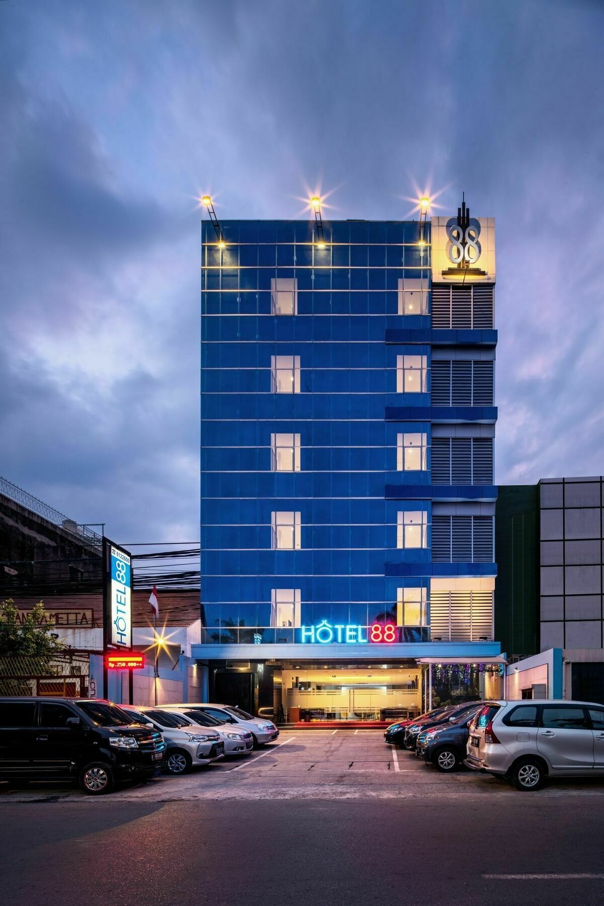 Hotel 88 Mangga Besar Raya 120 Jakarta By Wh Buitenkant foto